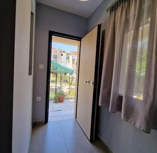 Brand New 90m From The Sea 50m2